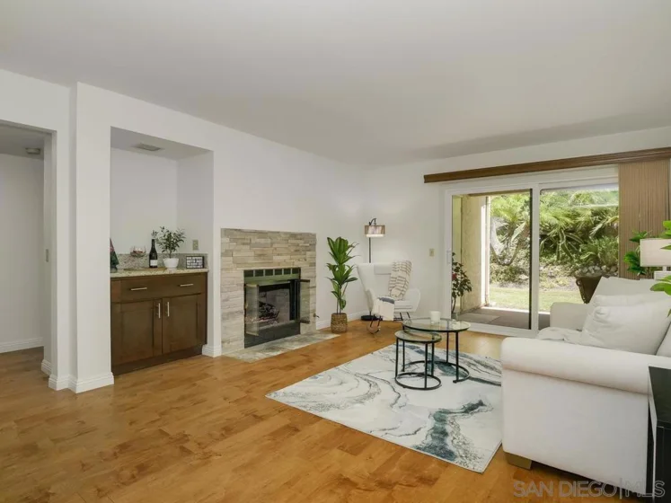 7301 Calle De Fuentes photo 7