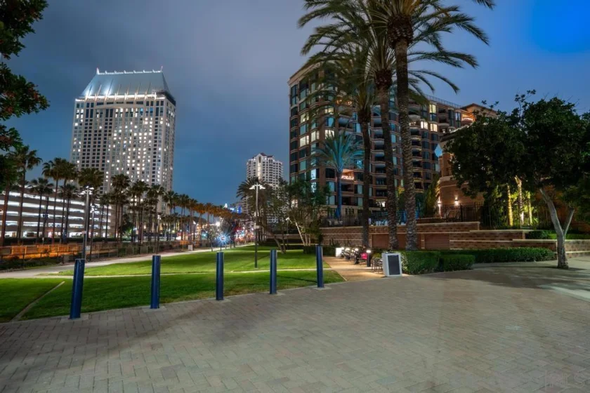 500 W Harbor #619 photo 50