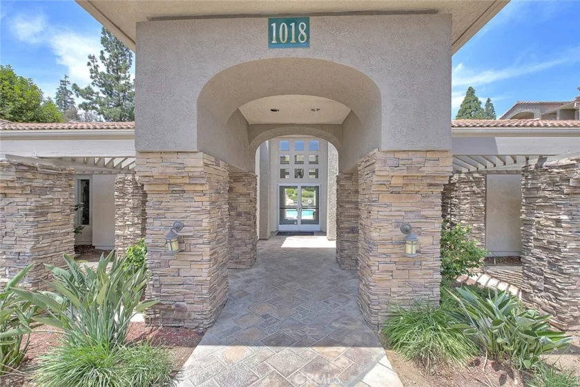 1023 Vista Del Cerro #302 photo 26