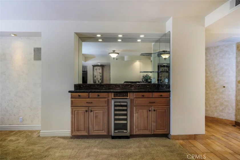 525 E Seaside Way #807 photo 6