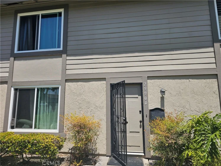2990 Bradford photo 1