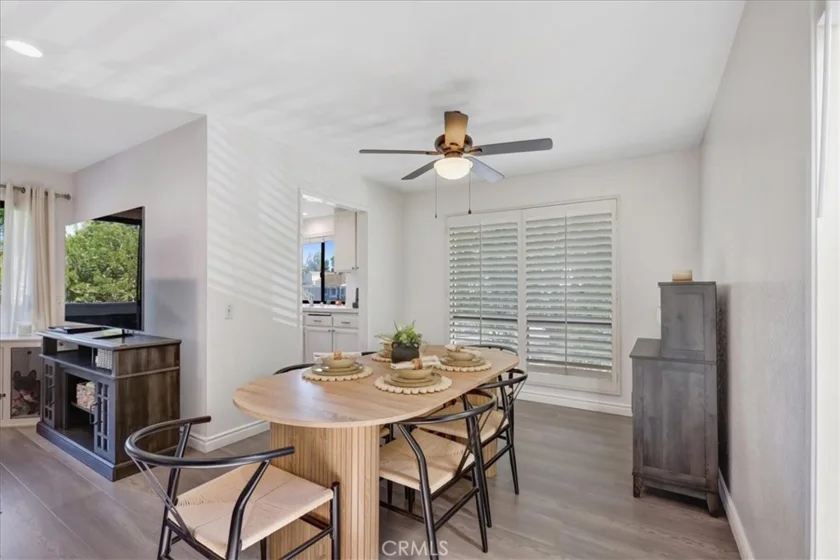 75 Cambria photo 26