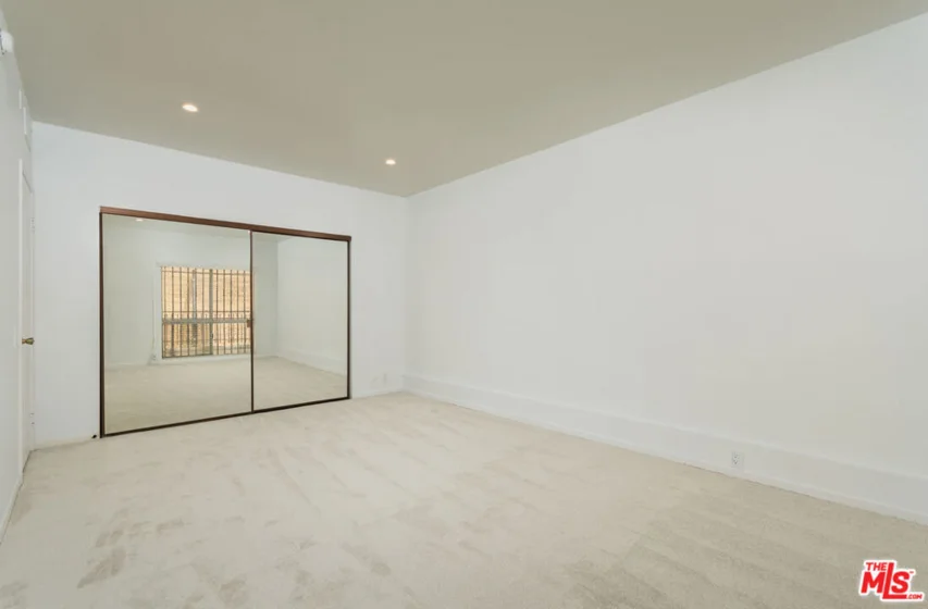 1115 S Elm Drive #207 photo 11