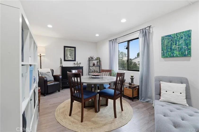 18530 Hatteras Street #337 photo 4