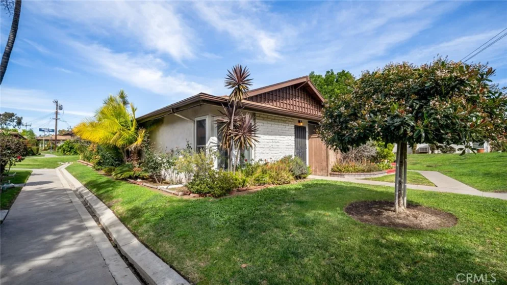 1800 E Heim #29 photo 21