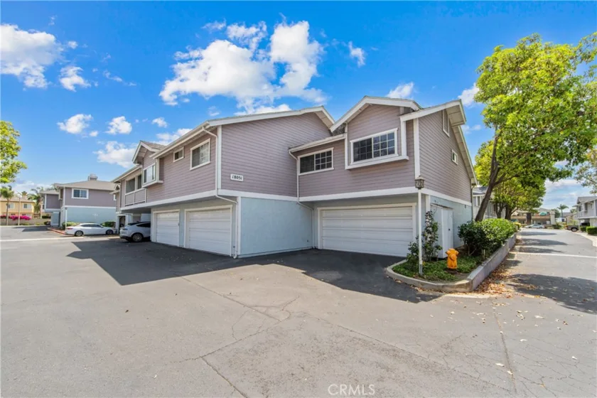 18051 Wakefield Lane #106 photo 1