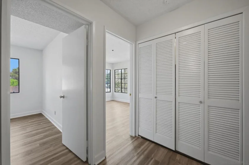 5649 Lake Park #301 photo 16