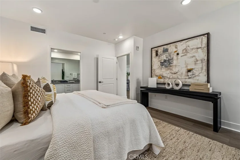 24722 Del Prado #302 photo 20
