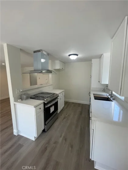 1818 Kelton Avenue #101 photo 19