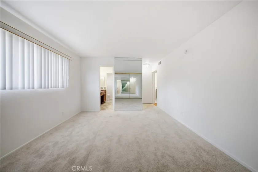 5400 Lindley Avenue #101 photo 17