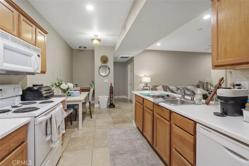 24909 Madison Avenue #1811 photo 8