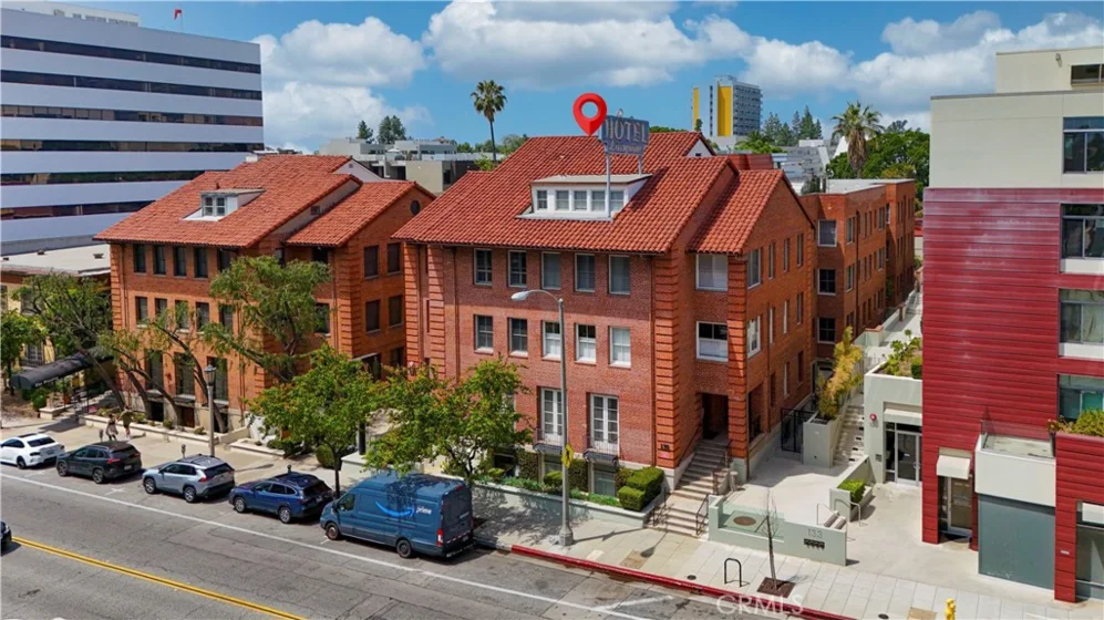 139 S Los Robles #104 photo 21