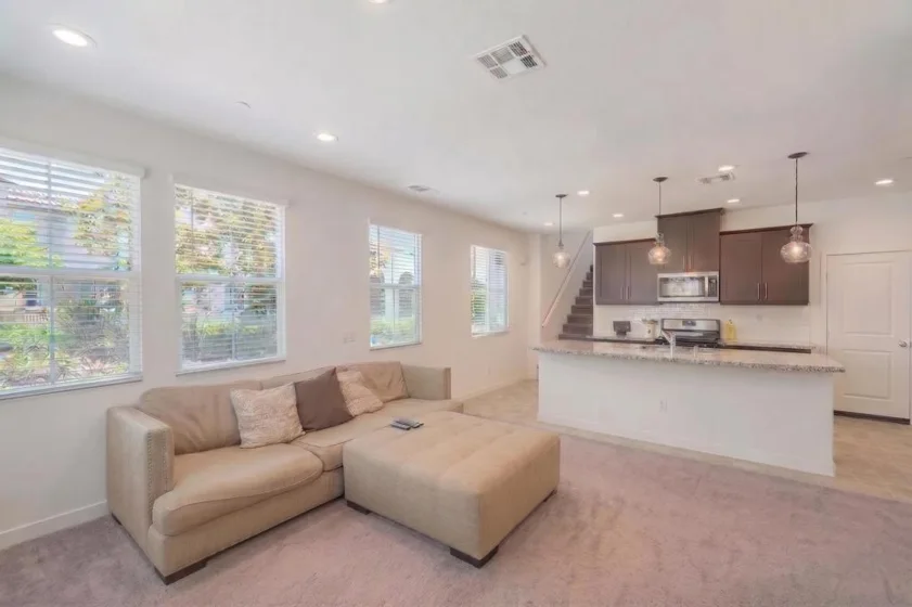 4134 Vela Way photo 4