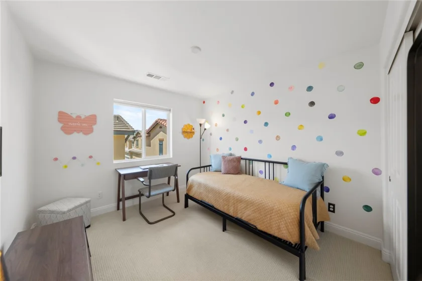 24237 Hazelnut Avenue photo 25