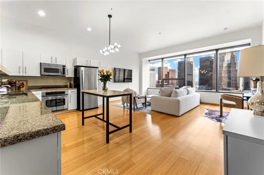1100 Wilshire Boulevard #2608 photo 2