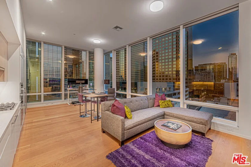 877 Francisco Street #806 photo 1