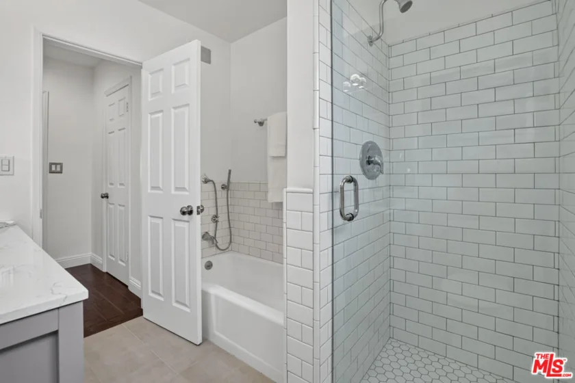 944 11th Street #9 photo 22