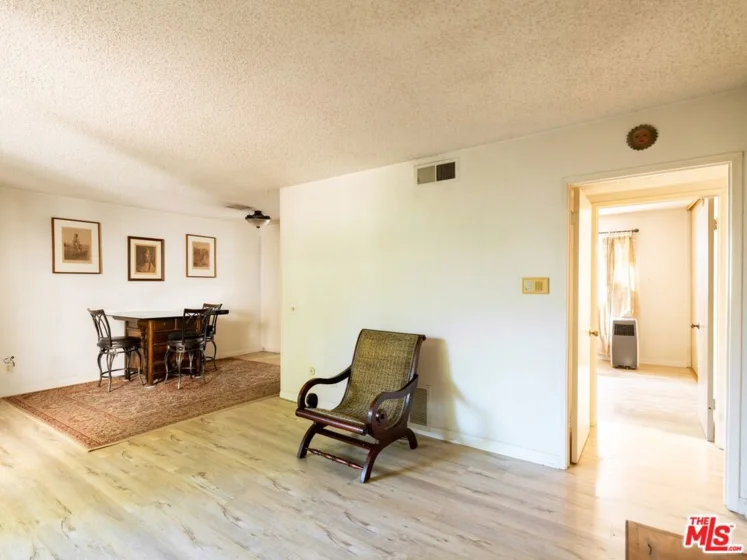 5055 Coldwater Canyon Avenue #114 photo 3