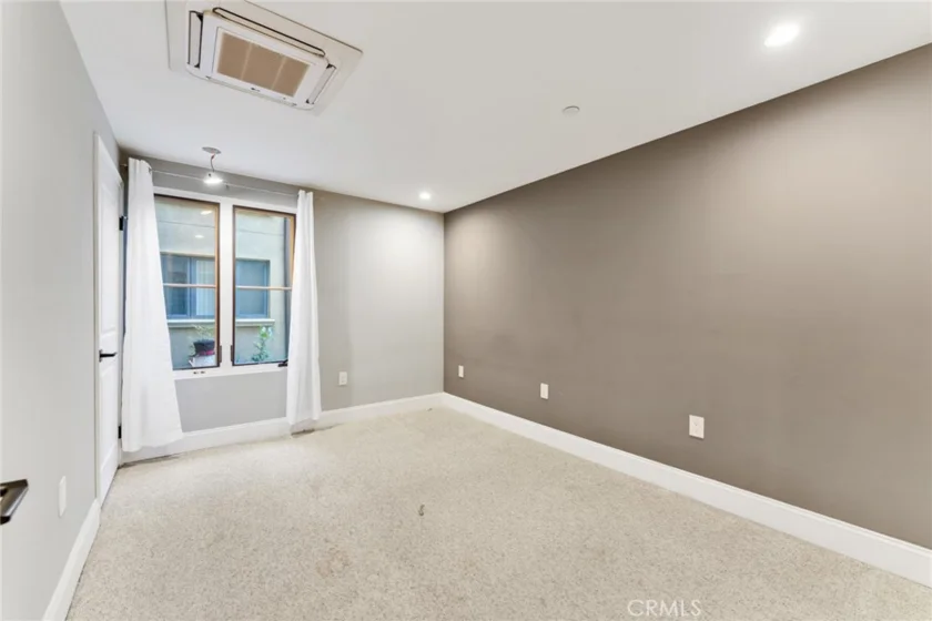 168 S Sierra Madre Boulevard #113 photo 24