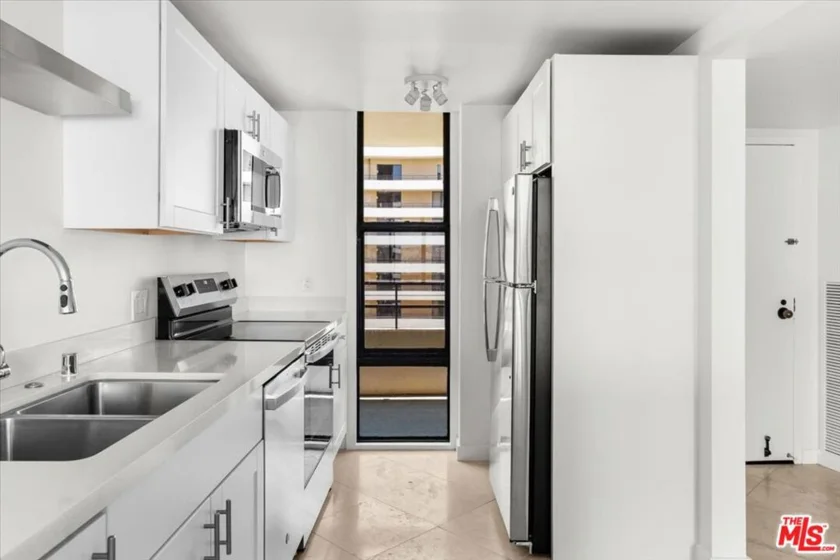4314 Marina City Drive #926 photo 7