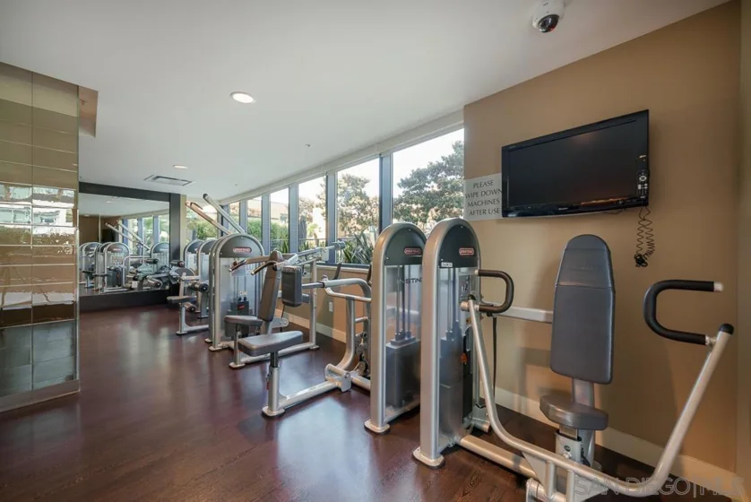1325 Pacific Hwy #314 photo 70