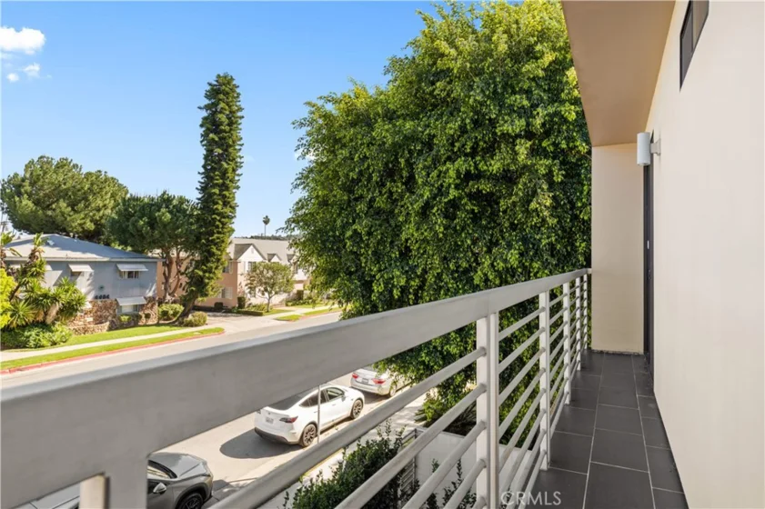 4485 Hazeltine Avenue #1 photo 50