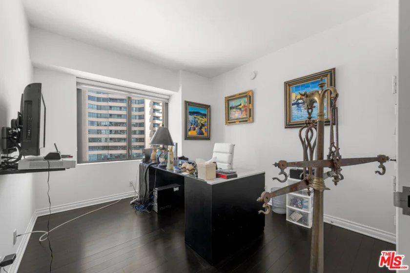 10520 Wilshire Boulevard #802 photo 18