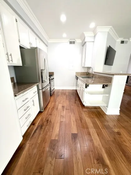 27 Chaumont Circle photo 11