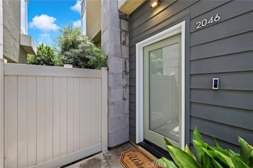 2046 Doheny Way photo 42