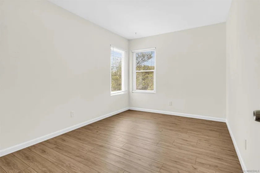 10250 Michala Place photo 16