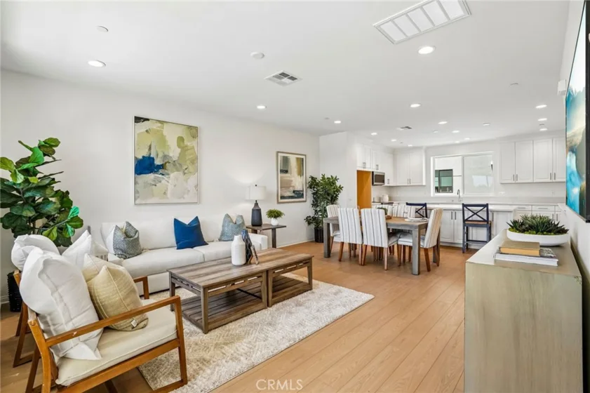 5876 Linden Ave Avenue #9 photo 5