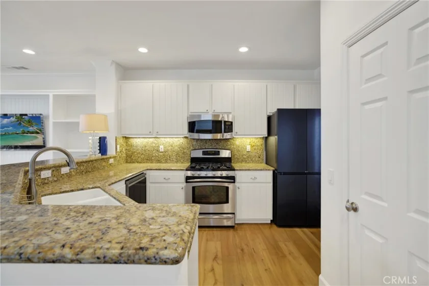 56 Nantucket Lane photo 6