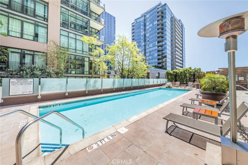 1111 S Grand Avenue #518 photo 3