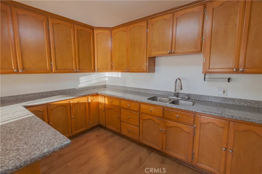 1140 Pacific Avenue #20 photo 6
