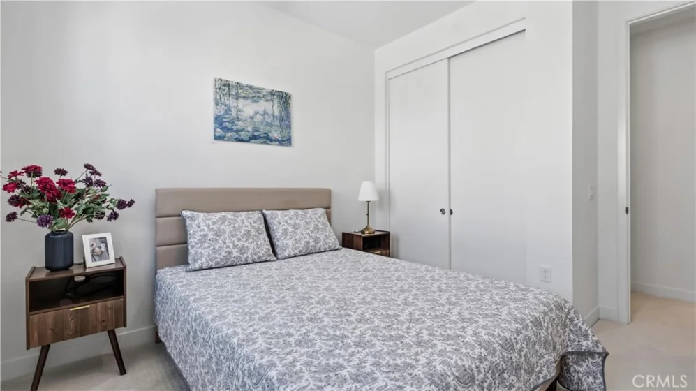 633 S Lyon Street photo 24