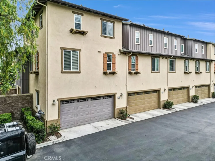 284 Tustin Field Drive photo 18