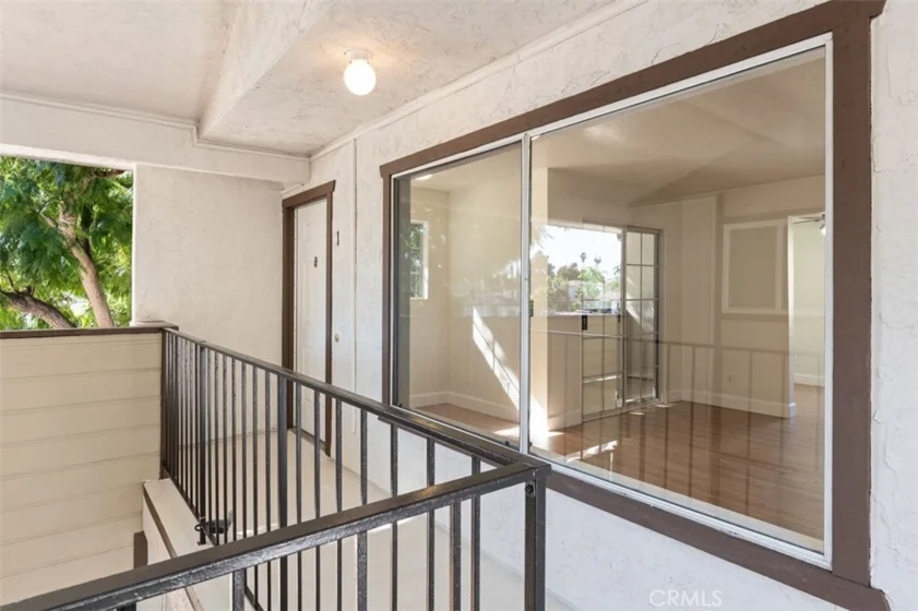 569 E Street #1 photo 4