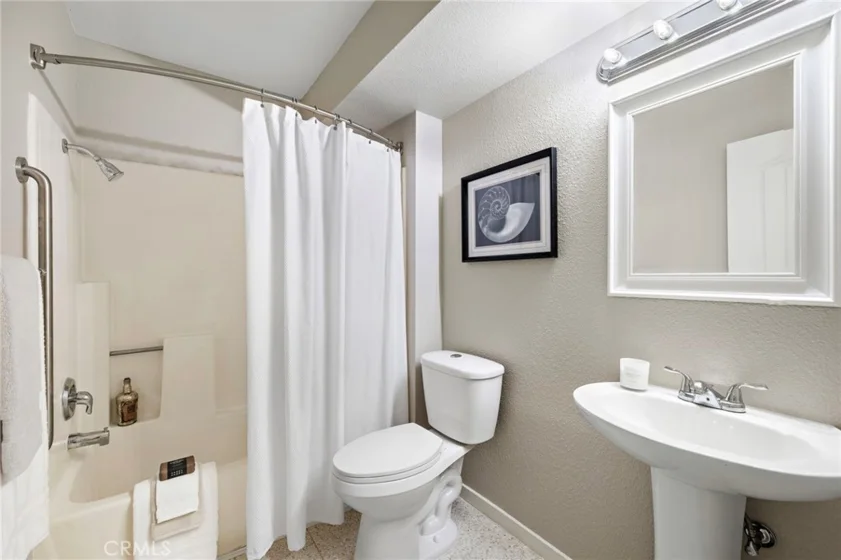 1042 Calle Del Cerro #209 photo 17