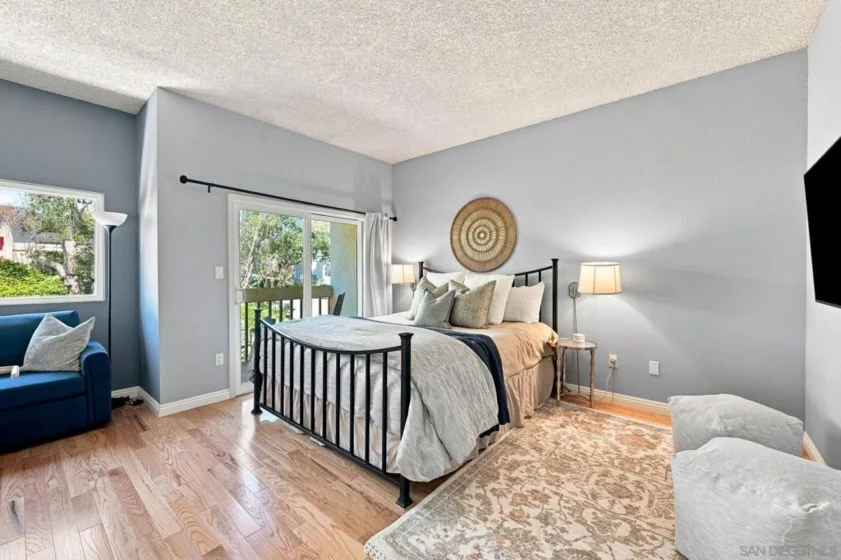3982 La Jolla Village Drive photo 20