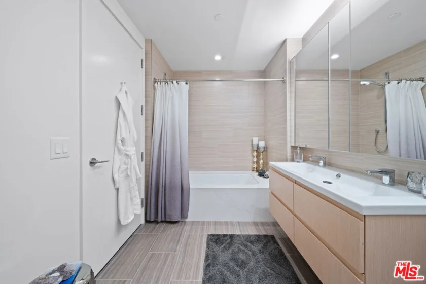 877 Francisco Street #2309 photo 7