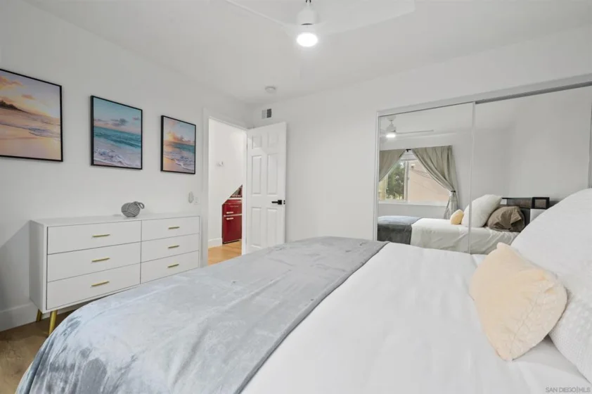 727 Ostend photo 9