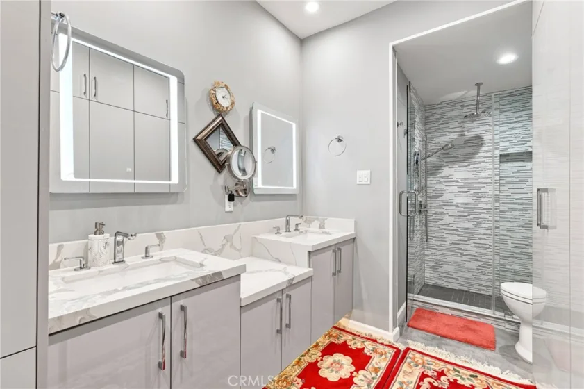 14607 Erwin Street #107 photo 12