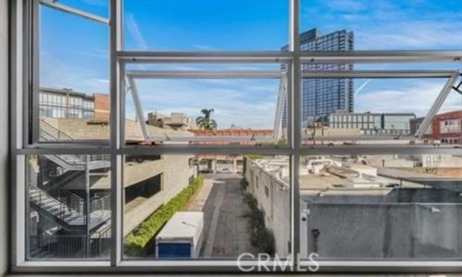 510 S Hewitt Street photo 3