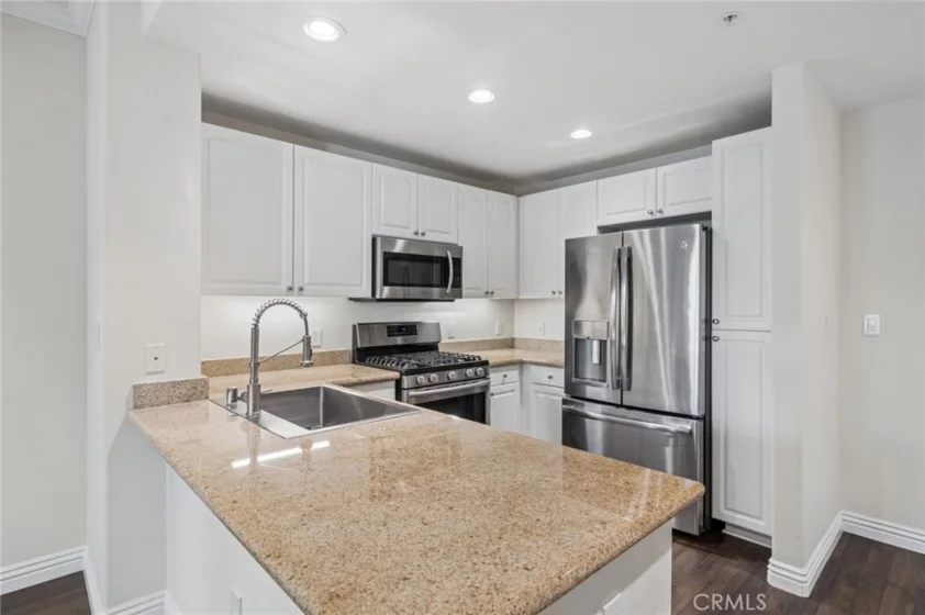 2147 Watermarke Place photo 7
