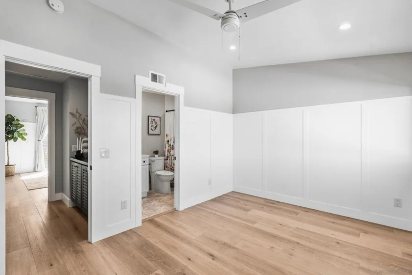 6859 Briarwood photo 15