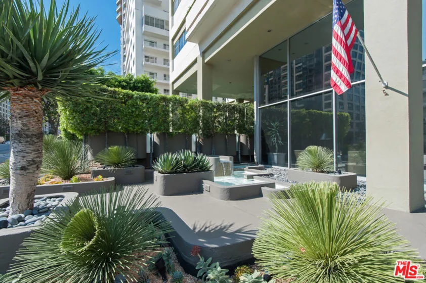 10701 Wilshire Boulevard #1202 photo 22