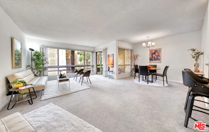 6250 Buckingham #204 photo 3