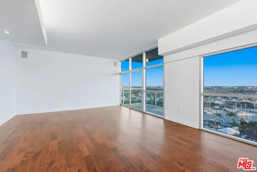 13700 Marina Pointe Drive #1903 photo 26