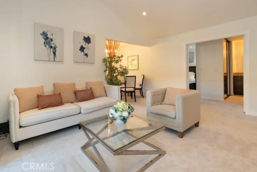 226 Springview photo 2