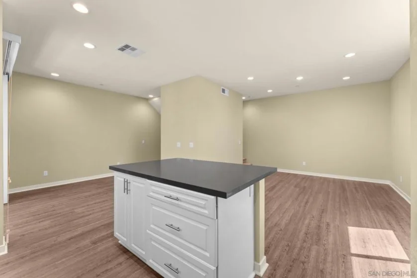 2564 S Escondido Boulevard #512 photo 5
